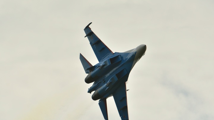 Исчезни, если хочешь жить: Су-27 совершил один из самых красивых перехватов в истории