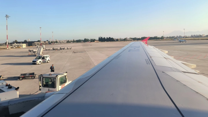 Бизнес-джет русского олигарха врезался в самолёт в Минводах - СМИ