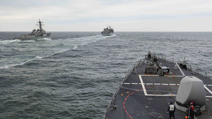 Эсминец США на подходе к Крыму: Американцам пришлось через фото отводить подозрения