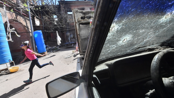 Неизвестные обстреливают автомобили в Плющихинском жилмассиве Новосибирска