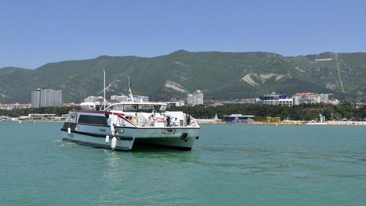 1 мая между курортами Краснодарского края запустят скоростной теплоход Комета