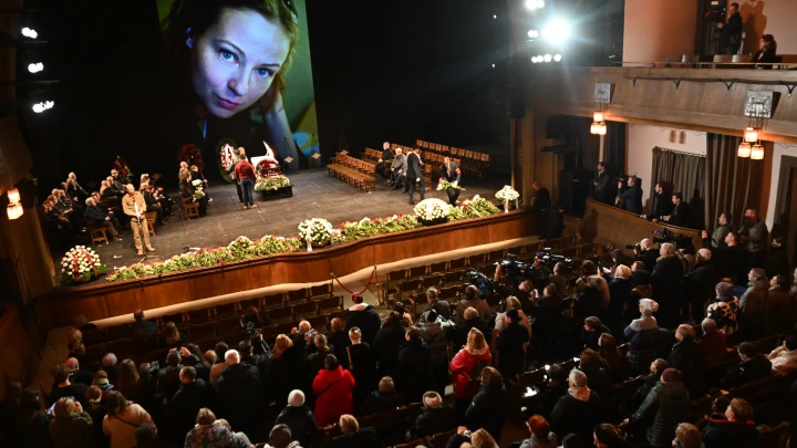 Прощание с Евгенией Добровольской: Близкие не смогли сдержать слёз