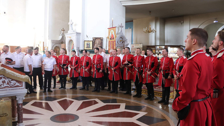 В Краснодаре провели торжественную литургию в День крещения Руси