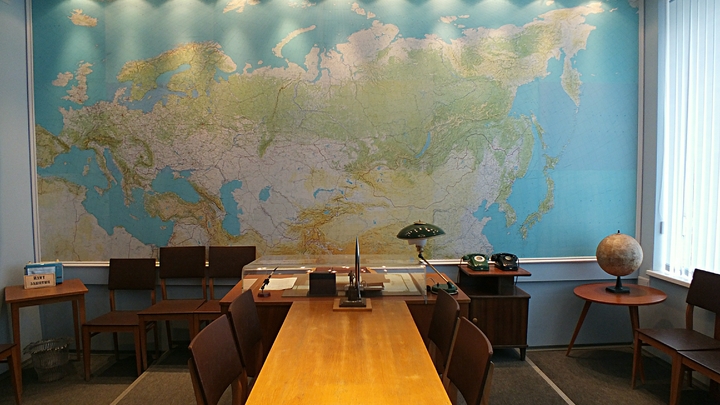 Мэр Нижневартовска заявил о несовместимости и ушёл в отставку