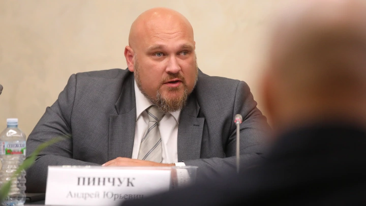 Чем дальше от фронта, тем больше трагизма: О юморе на СВО рассказали Пинчук и Бородай