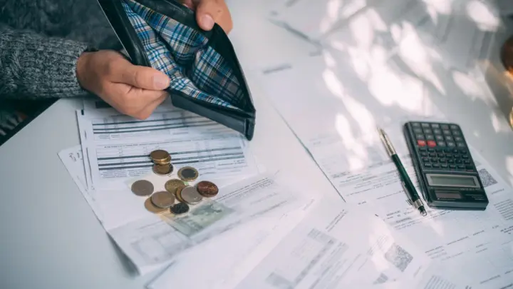 Жильцы не могут повлиять на тарифы ЖКХ: 13-я платежка и другие ловушки