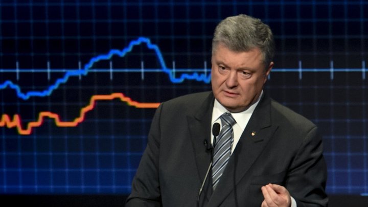 Не флиртовать и не хихикать с Путиным: Порошенко решил объяснить украинцам, какой президент им не нужен