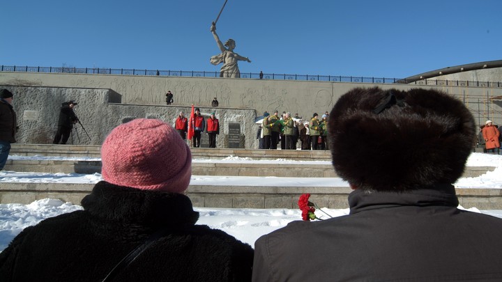 Пикантный скандал на Мамаевом кургане. За Родину стыдно стало?