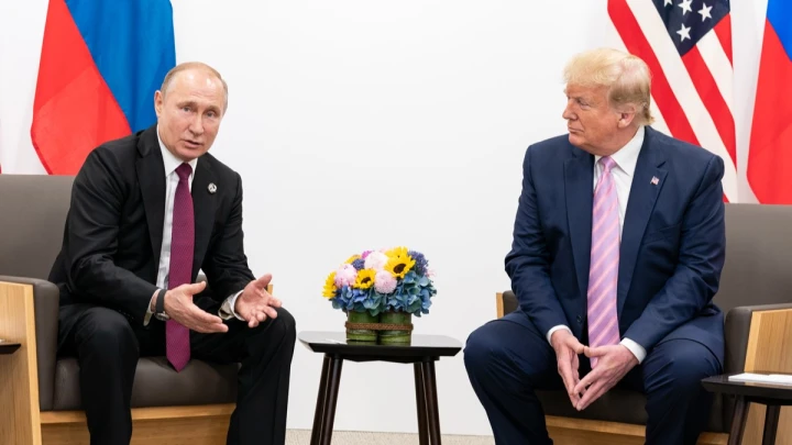 Опубликованное Трампом содержание разговора с Путиным прокомментировали в Казахстане
