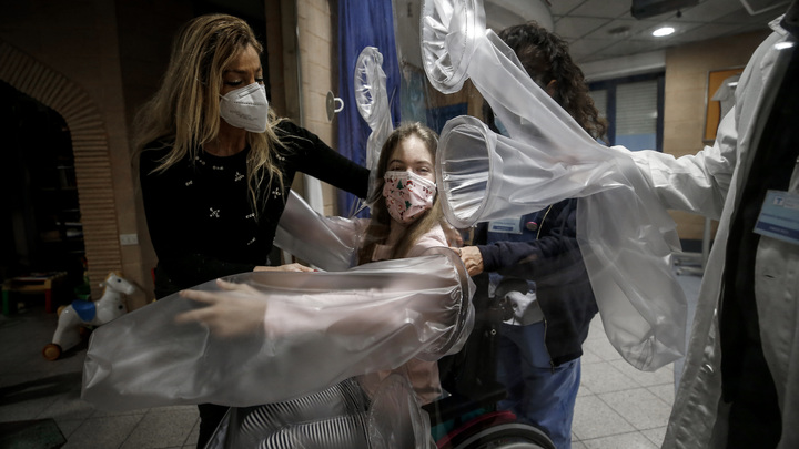 Уровень антител падает, но... Учёные вычислили срок действия иммунитета от COVID