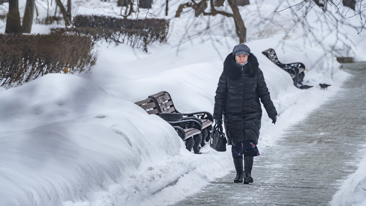 Весна снова отступила: Москвичей предупредили о похолодании