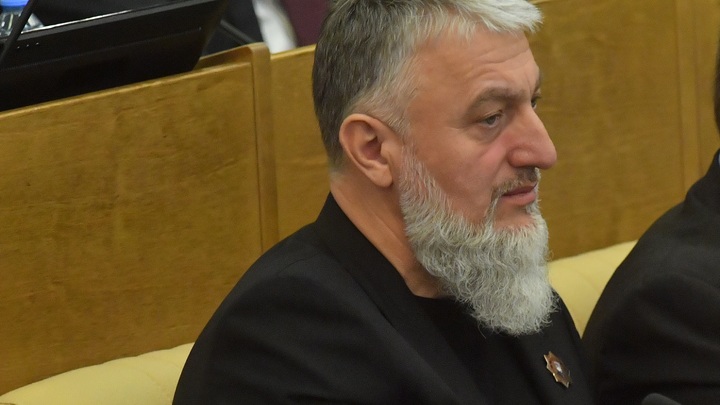 Хватит болтать: Делимханов вызвал на разговор Пригожина после критики