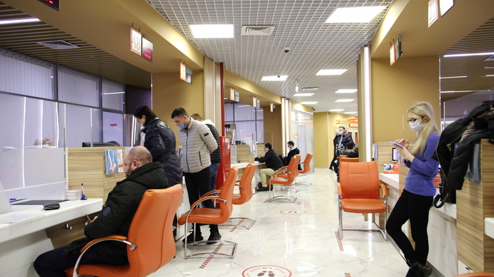 В Екатеринбурге записывать детей в школы и летние лагеря будут по-новому