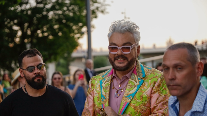 Киркоров посреди тура по России сорвался в Молдавию. Но прогадал