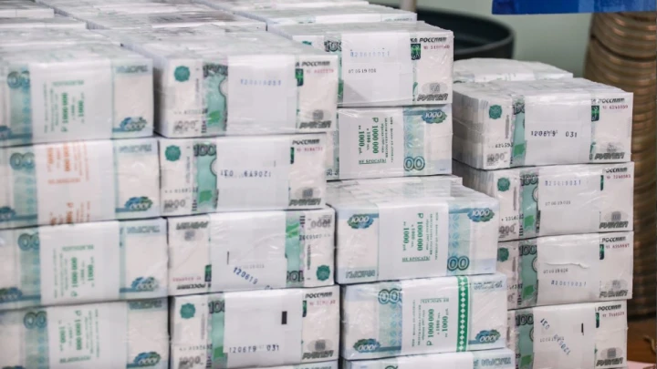 Зарплата миллион рублей в месяц: Количество миллионеров выросло в два раза за два года – Росстат