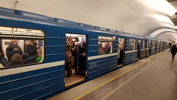 Жителям Петербурга рассказали о новых названиях станций на зелёной ветке метро
