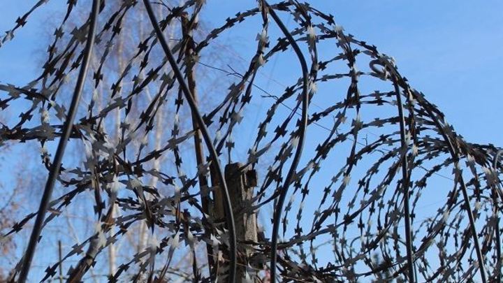 В Магнитогорске школьница попалась с крупной партией наркотиков