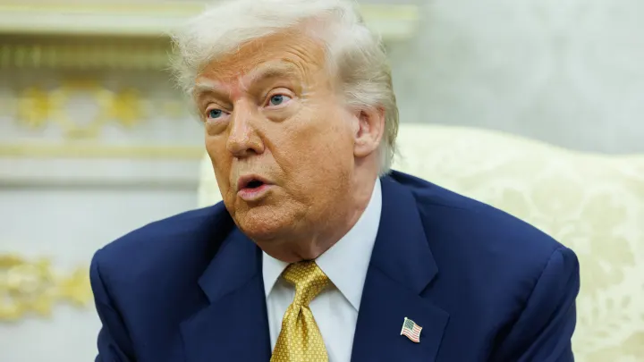 Трамп заявил о «быстром угасании» БРИКС после угроз ввести пошлины