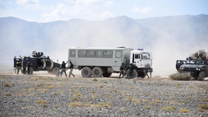 Киргизия обвинила Узбекистан в обстреле возле границы. Есть жертвы