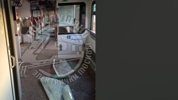 Взрыв сбитого над Подмосковьем БПЛА выбил окна в трех поездах Иволга