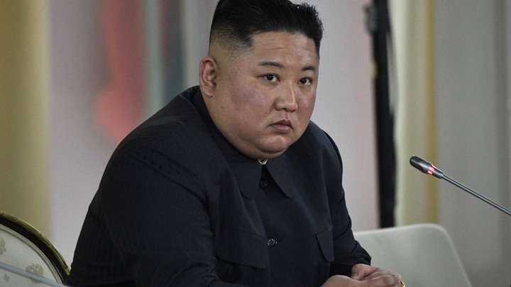 Променял чёрное на белое: Воскресший Ким Чен Ын неожиданно сменил имидж