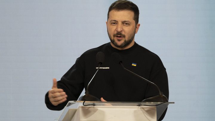 Эксперт Матвийчук озвучил наиболее вероятную причину, по которой Зеленский перенёс наступление
