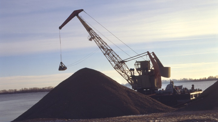 Обвал грунта на крупнейшем в Сибири сталелитейном заводе: Есть жертвы