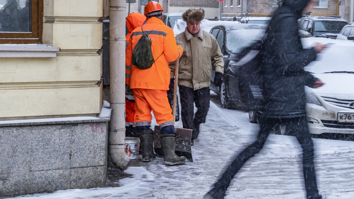 После пяти лет попоек в дворницкой в центре Петербурга мигранты начали нападать на русских женщин