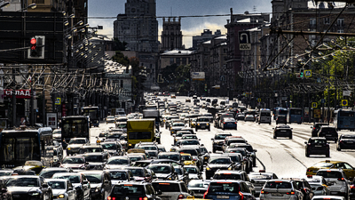 Извините. Народ обдерут трижды: Бесплатный проезд для всех разоблачил Пронько