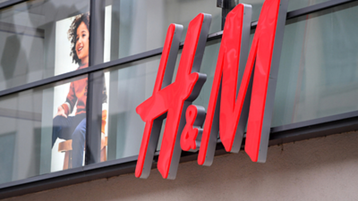 Стыдно признаться: H&M приняла новое решение