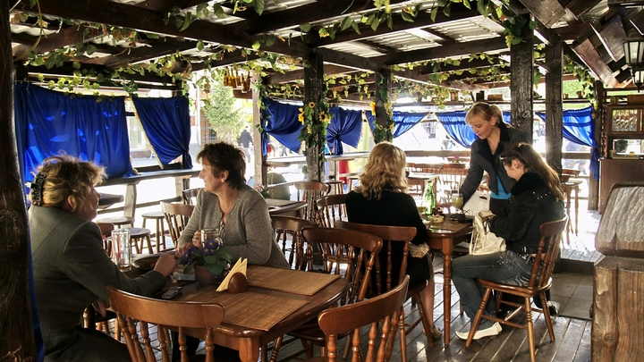 Хватит одной искры: Юрист указал на опасность летних кафе