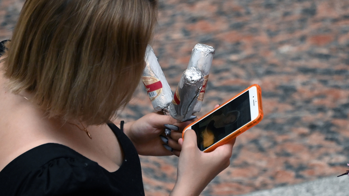 Надоели звонки с незнакомых номеров? Эксперт дал три простых совета