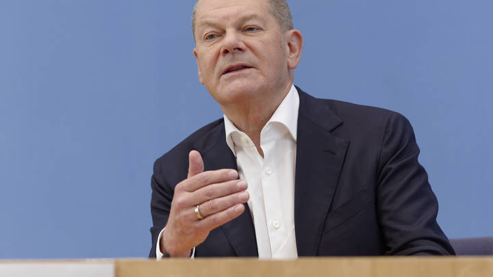 Мы стали посмешищем!: Алис Вайдель уничтожила Шольца в бундестаге