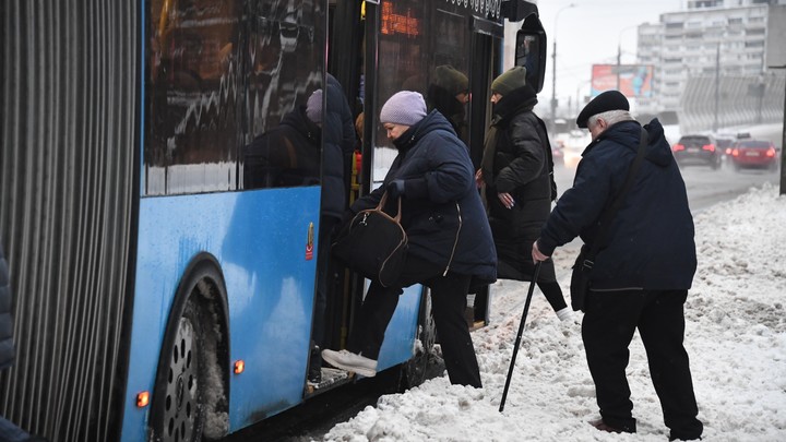 Жительница Новосибирска обвинила кондуктора автобуса в нападении – ответ перевозчика