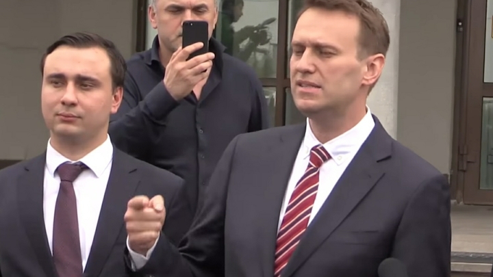 Кураторы Навального в ужасе: Он провалил всё