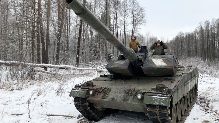 Приходи в армию кататься на Леопарде: Конфуз Минобороны поднял наболевшую проблему