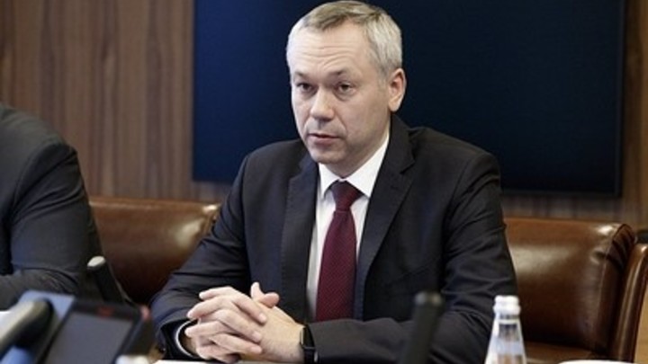 Губернатор Травников пообещал наградить новосибирца за спасение семьи из горящего дома