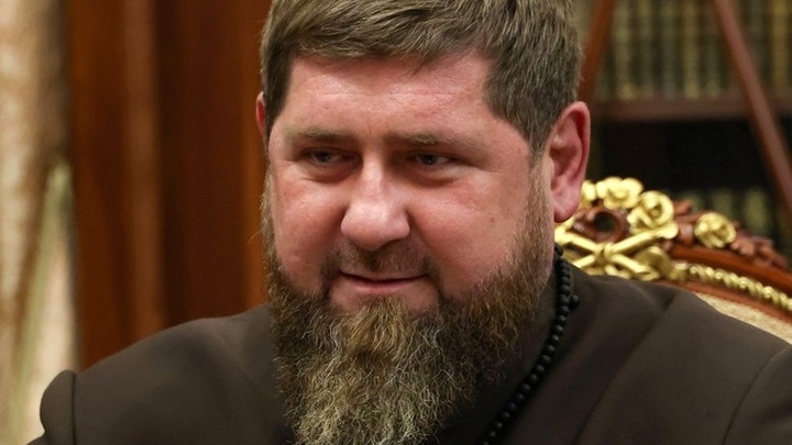 Чеченский кортеж у больницы в Москве: Смерть Кадырова стала инструментом самого Кадырова