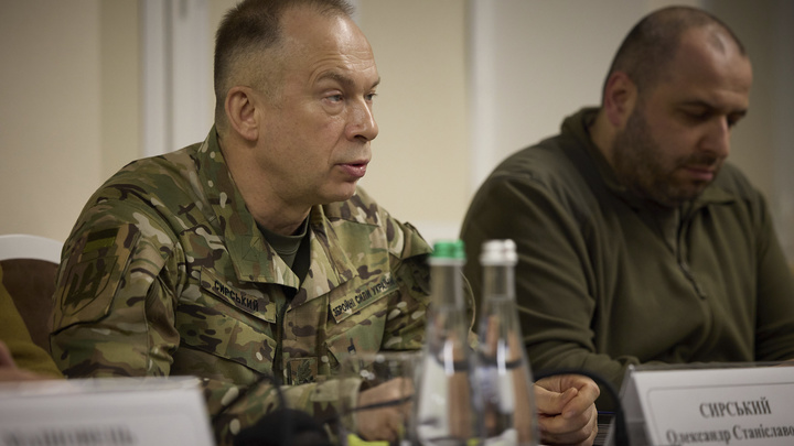 Военкор Хайруллин объяснил, почему Сырский не сможет вывести ВСУ из-под Курска