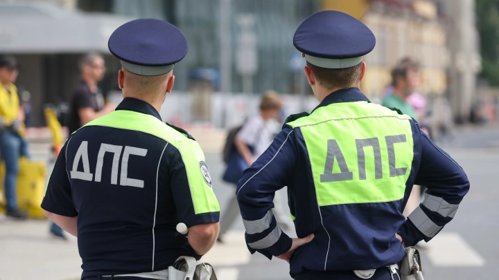 В Казани полиция остановила автомобиль без водителя: Кому выписали штраф?