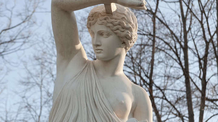 Амазонка из Гатчинского дворца лишилась пальцев