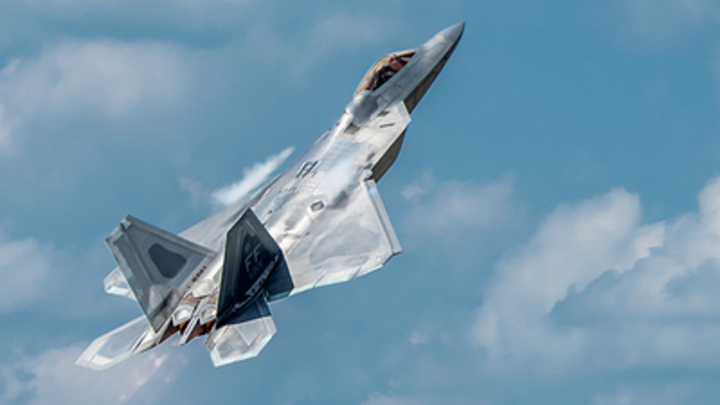В США внезапно разбился новейший экспериментальный истребитель F-35