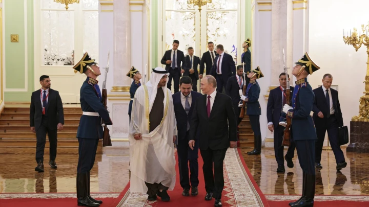 Президент ОАЭ поделился впечатлениями от встречи с Путиным на русском языке