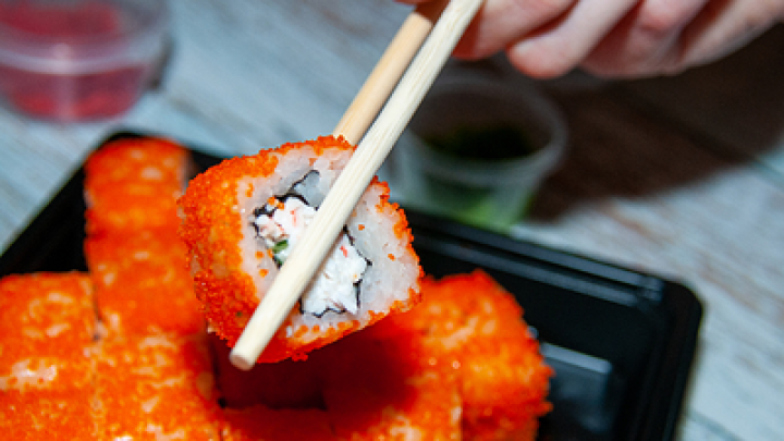 Кардиолог Кондрахин заявил о вреде соевого соуса и суши