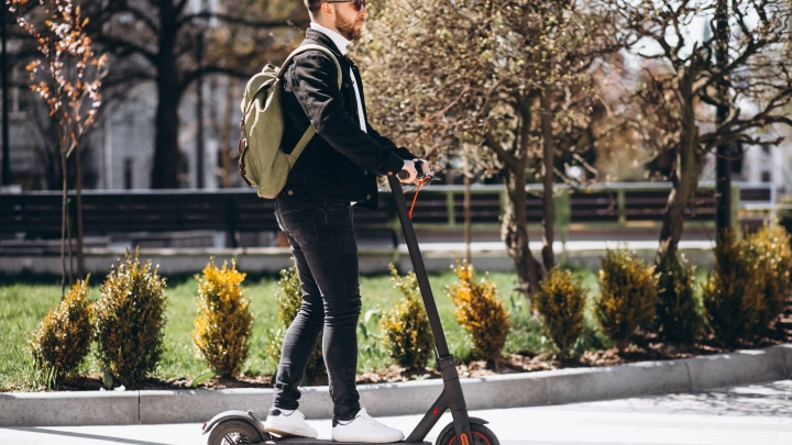 Ночные поездки на электросамокатах в Новосибирске попадут под запрет