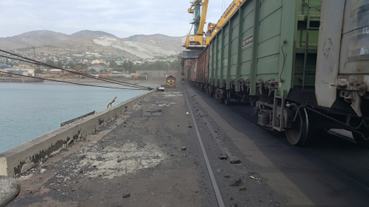 Порт Новороссийска заплатит более 53 млн рублей за вред Черному морю