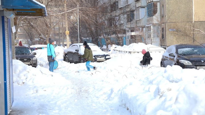 Морозные ночи, солнечные дни: синоптики уточнили прогноз на праздничные выходные 23-25 февраля