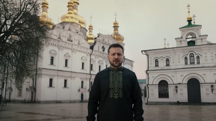 Зеленский записал лицемерное видеообращение из Киево-Печерской лавры