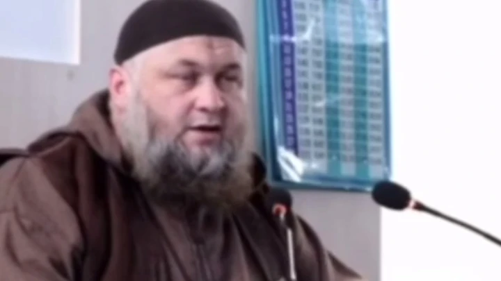 «Кяфиры заставляют нас праздновать Новый год»: как имам-ваххабит с «братьями» держит в страхе осетинское село