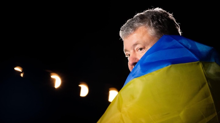 На Украине выдали разрешение на арест Порошенко: Адвокат раскрыл подробности